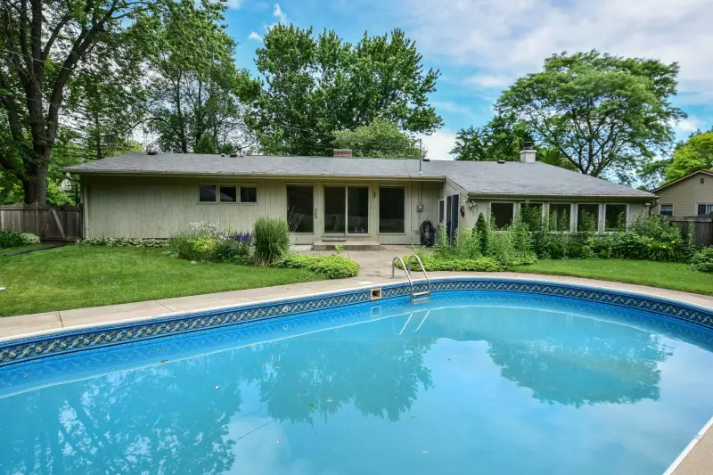 Mequon