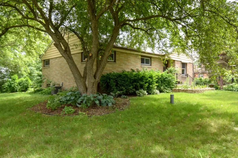 Mequon