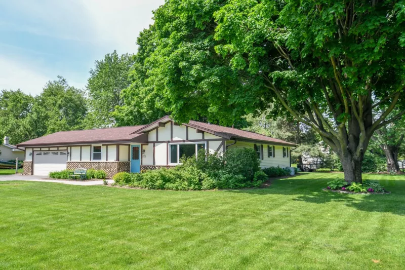 Oconomowoc