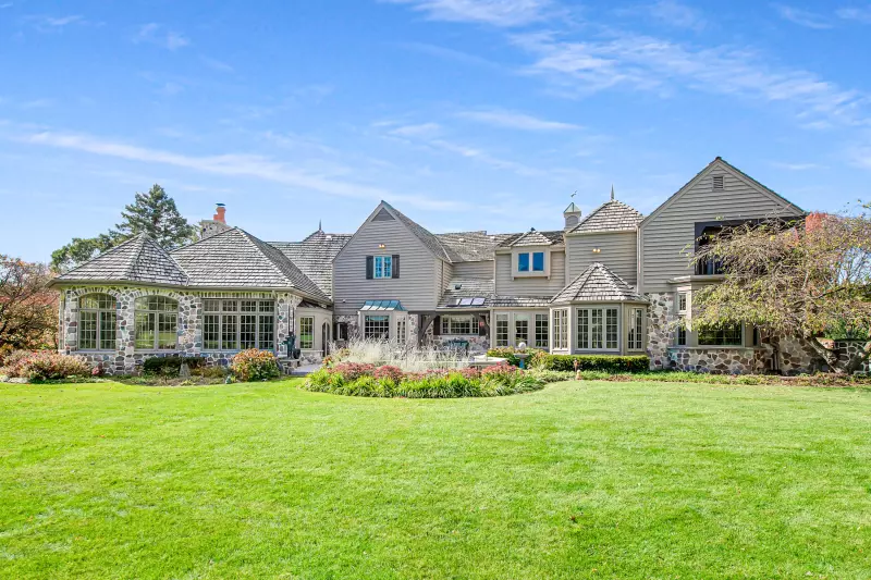 Mequon