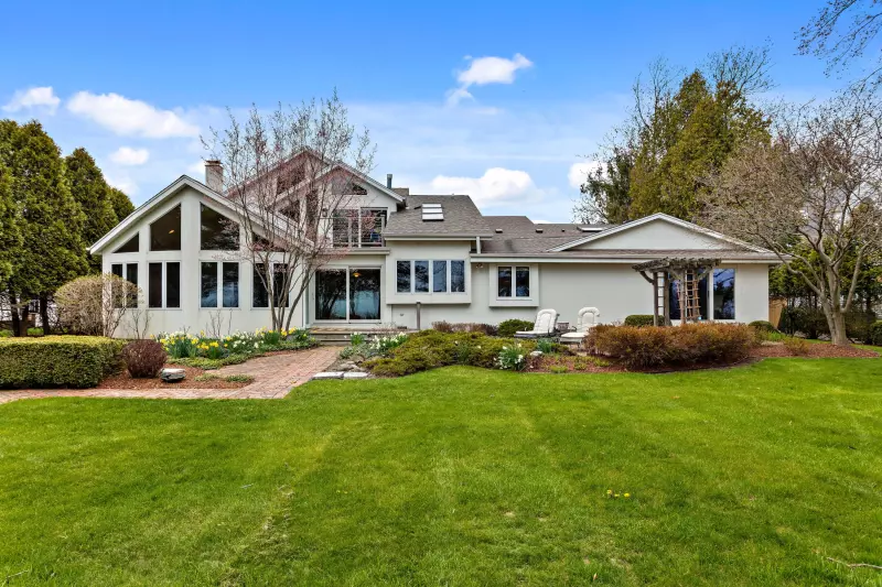 Mequon