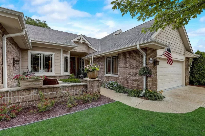 Menomonee Falls