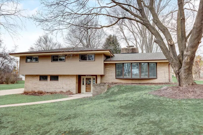 Menomonee Falls