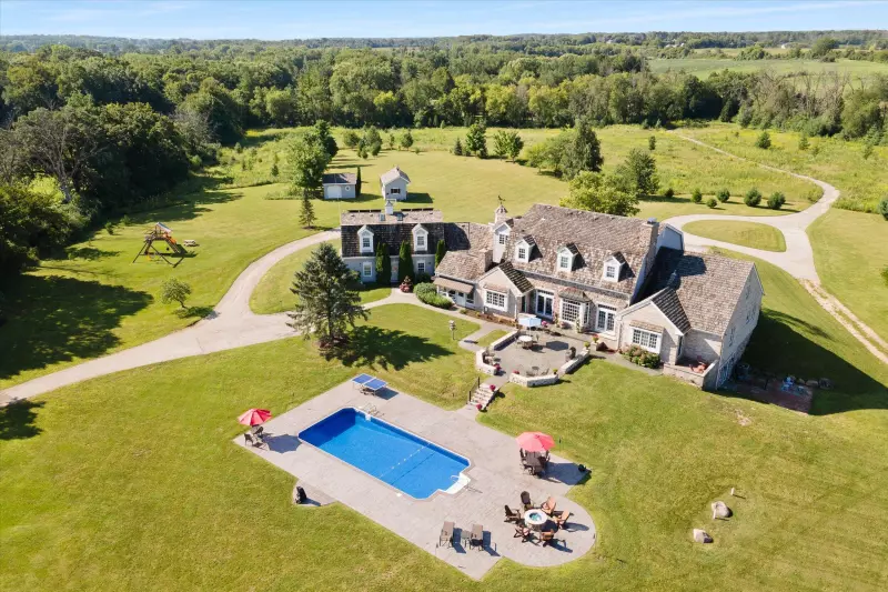Mequon