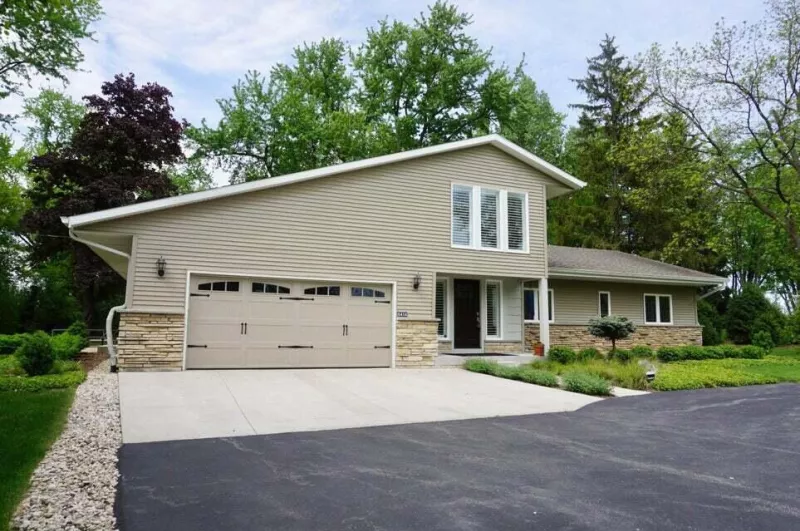 Mequon