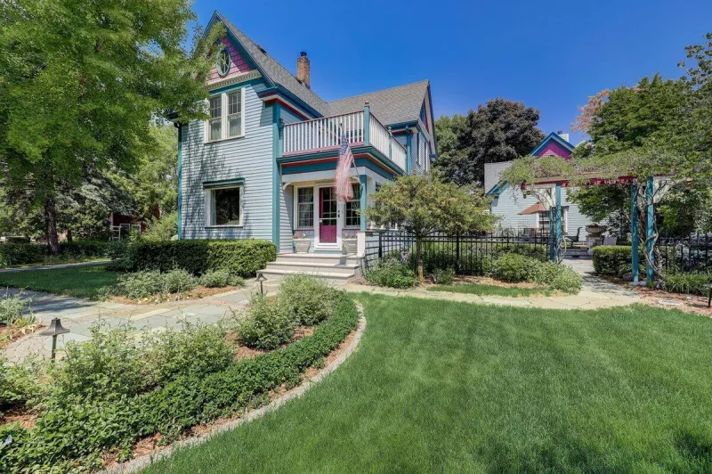 Cedarburg