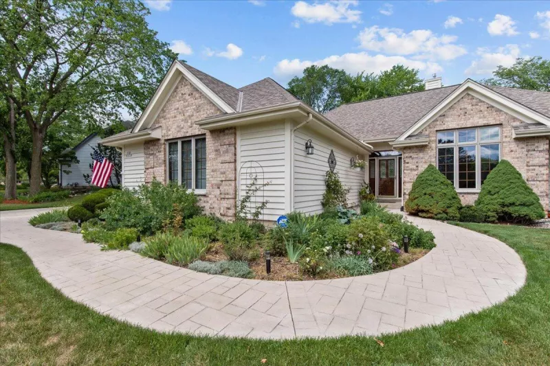 Menomonee Falls