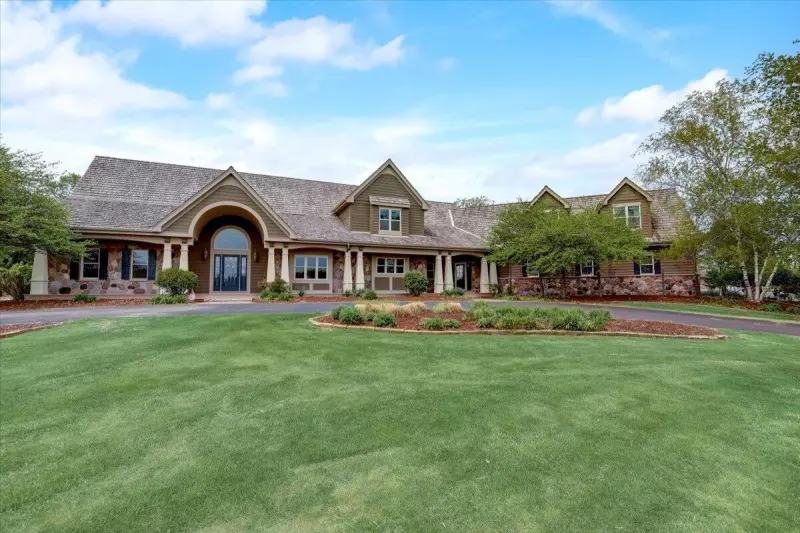 Mequon
