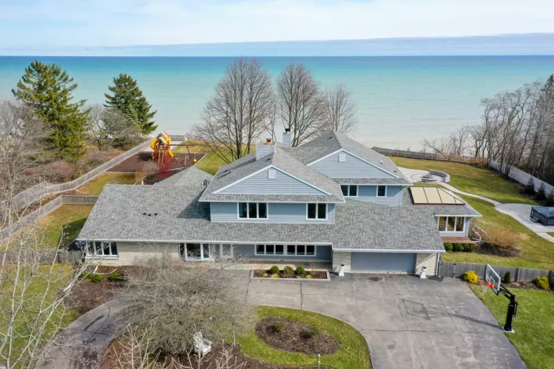 Mequon
