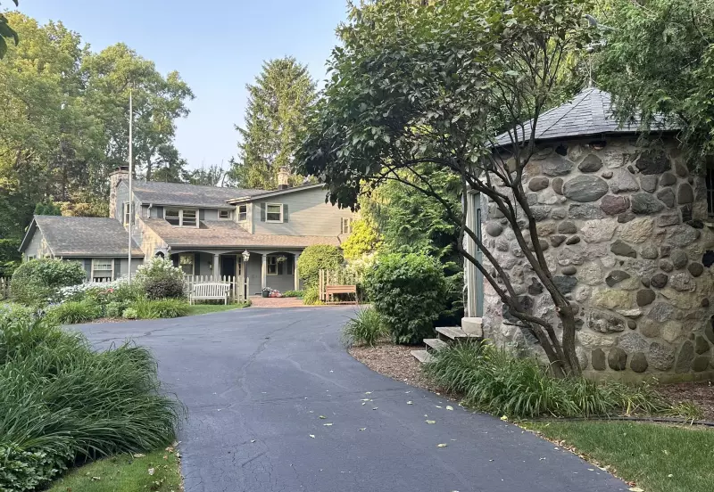 Mequon