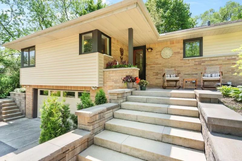 Mequon