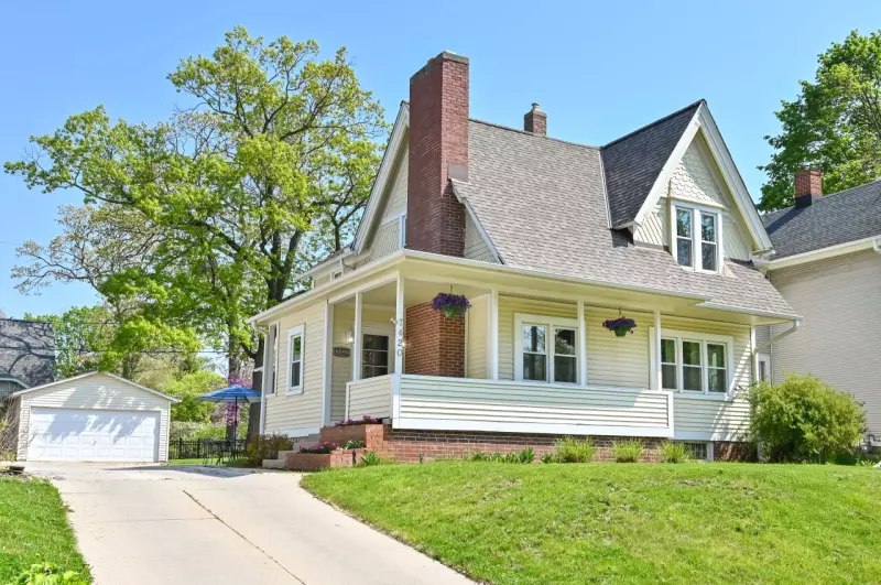 Wauwatosa