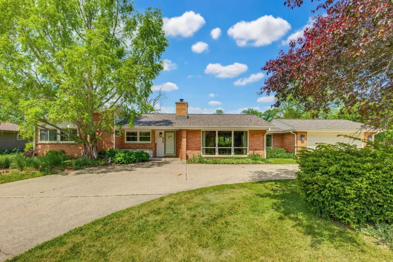 Fox Point, WI Properties for Sale