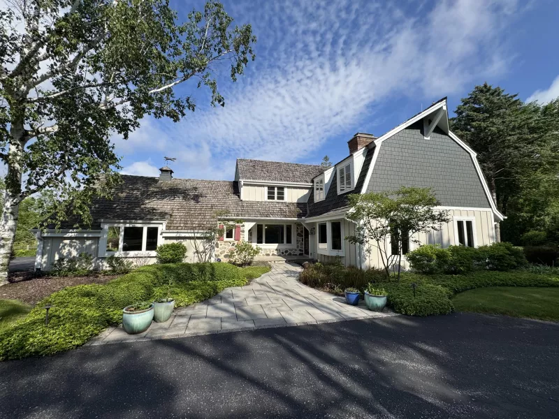 Mequon