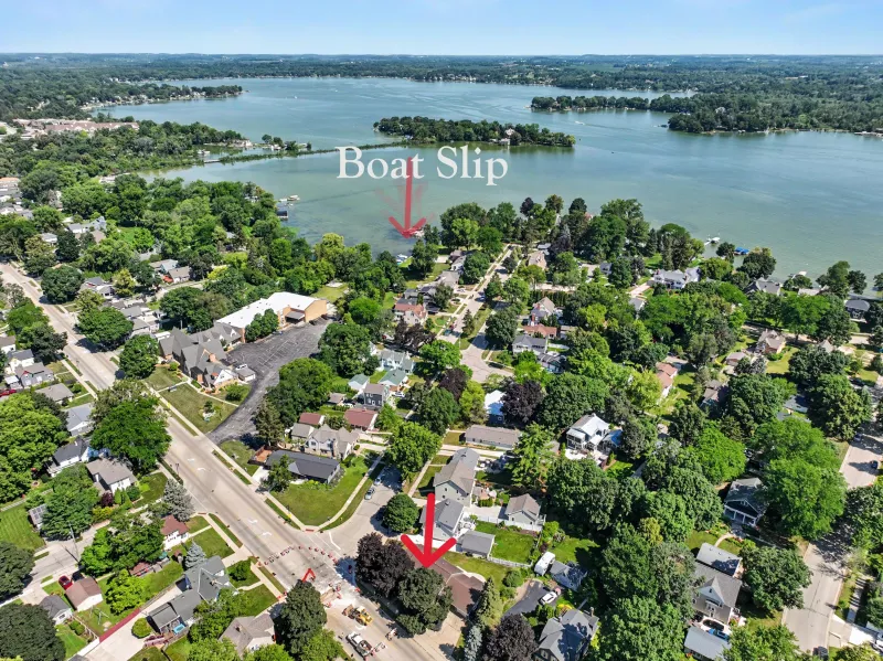 Oconomowoc