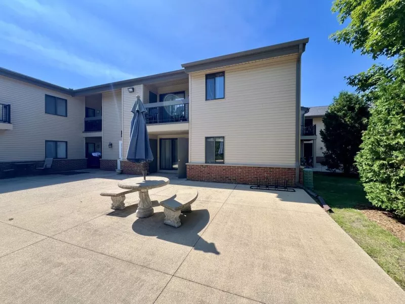 Oconomowoc