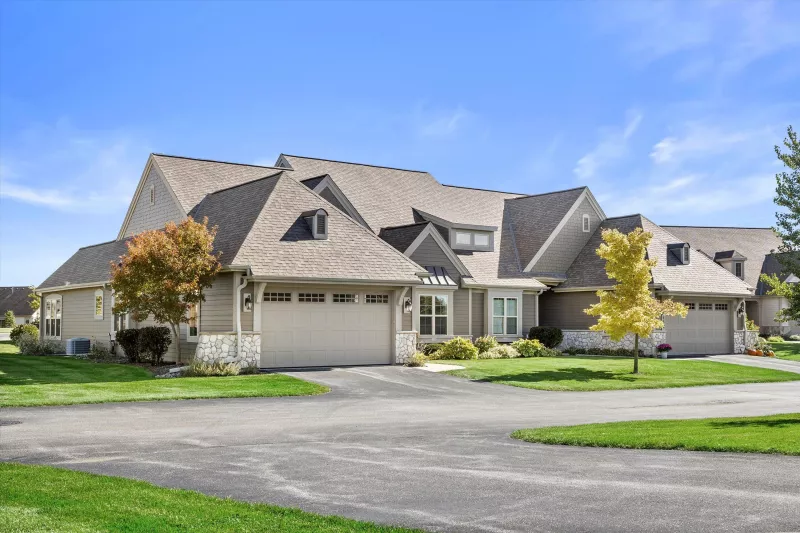 Oconomowoc